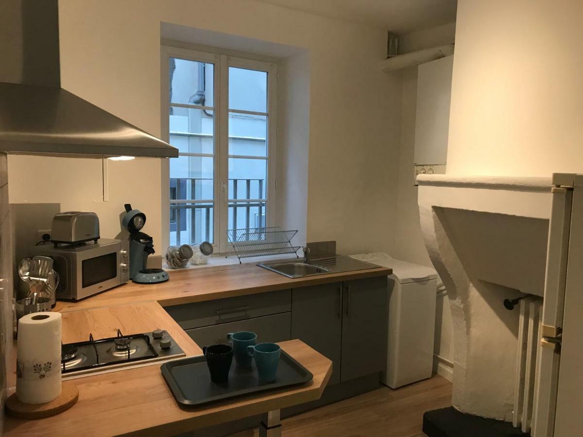 Nid Douillet Sur Plateau Central Clermont-Ferrand Exterior foto